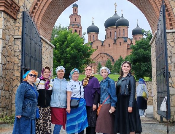 «Святые кустики и Красный ключ»
